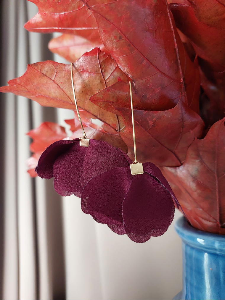 Tulip Petal Earrings - Burgundy