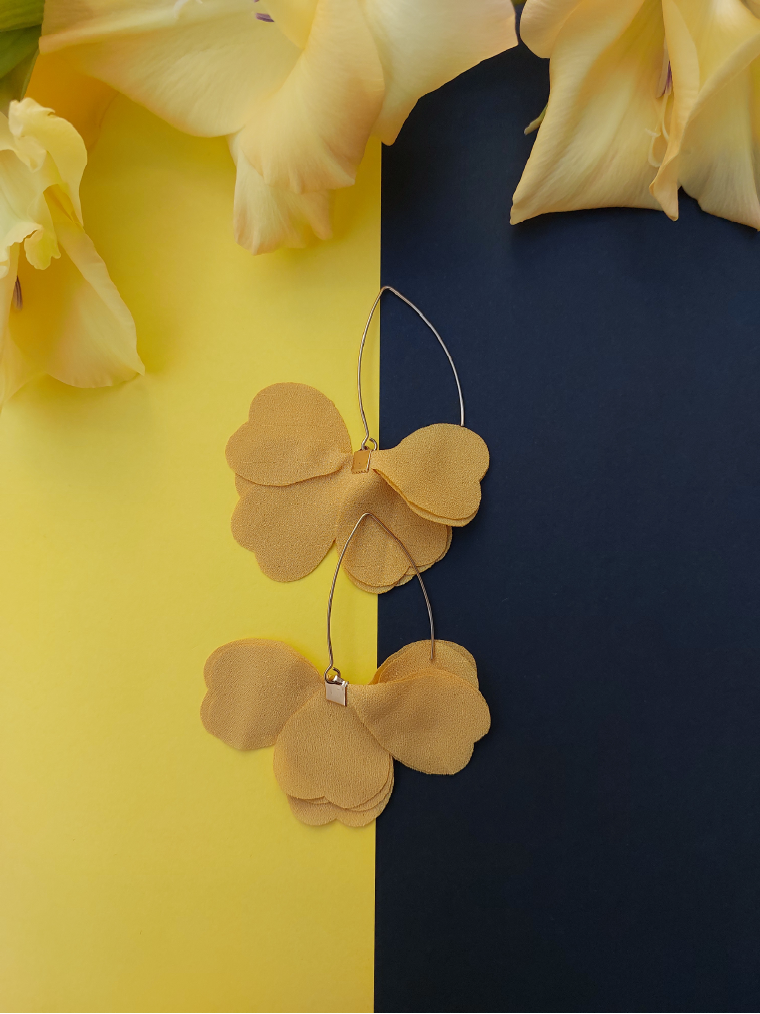 Tulip Petal Earrings - Yellow